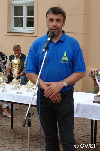 Bild: Ansprache zur Abschlussveranstaltung vor der Siegerehrung durch den Vorsitzenden des Fördervereins Gut Mößlitz Thomas Schmidt.